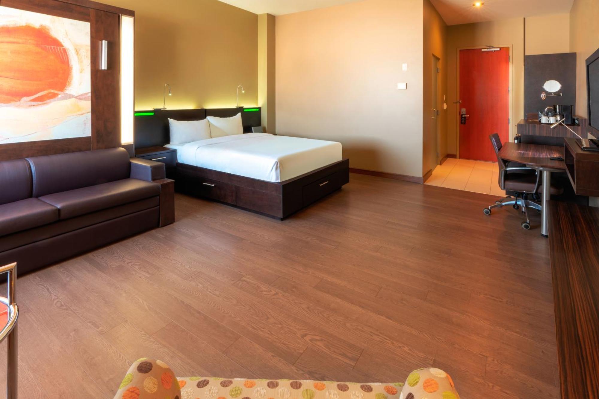 Quadruple Room Bath
