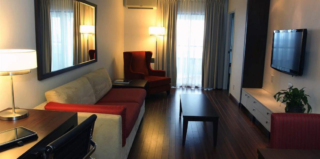 Suite 1 Chambre avec 3 Lits Queen-Size